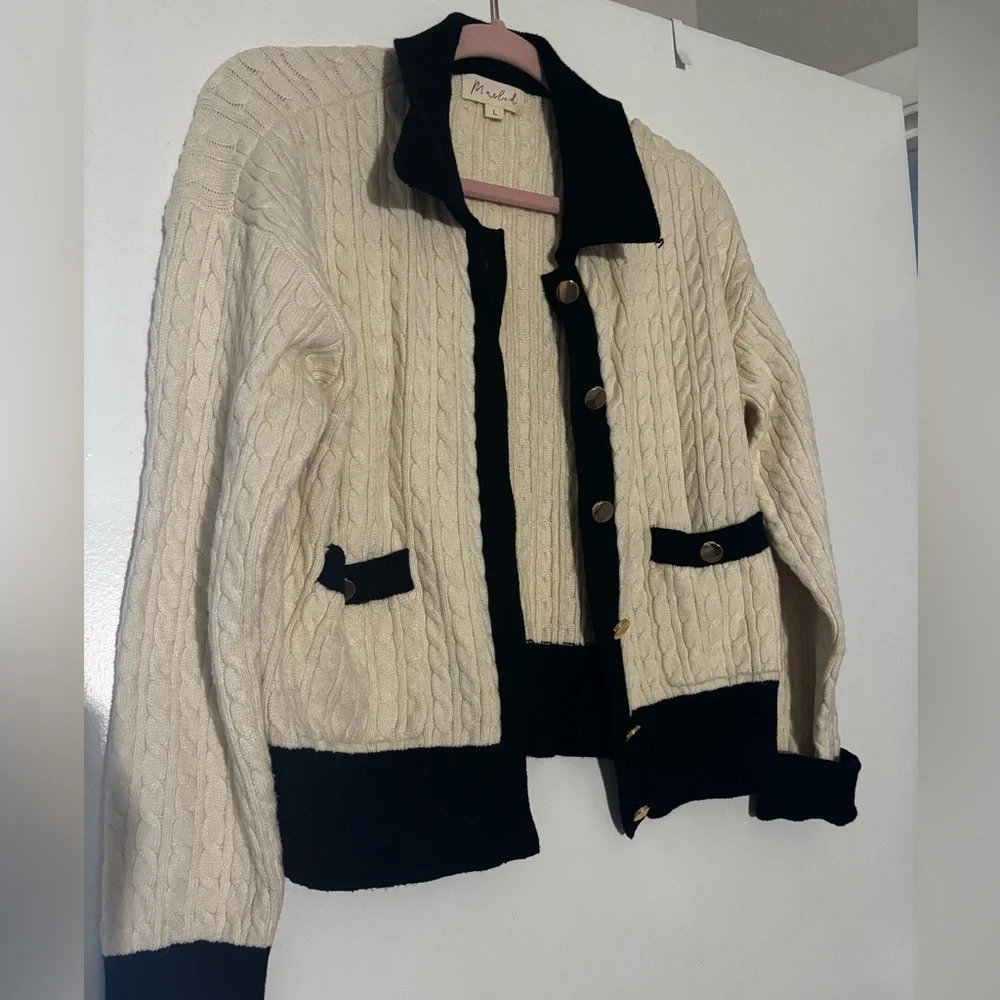 Elegant Cream and Black Women's Cable Knit Jacket - Picture 1 of 2